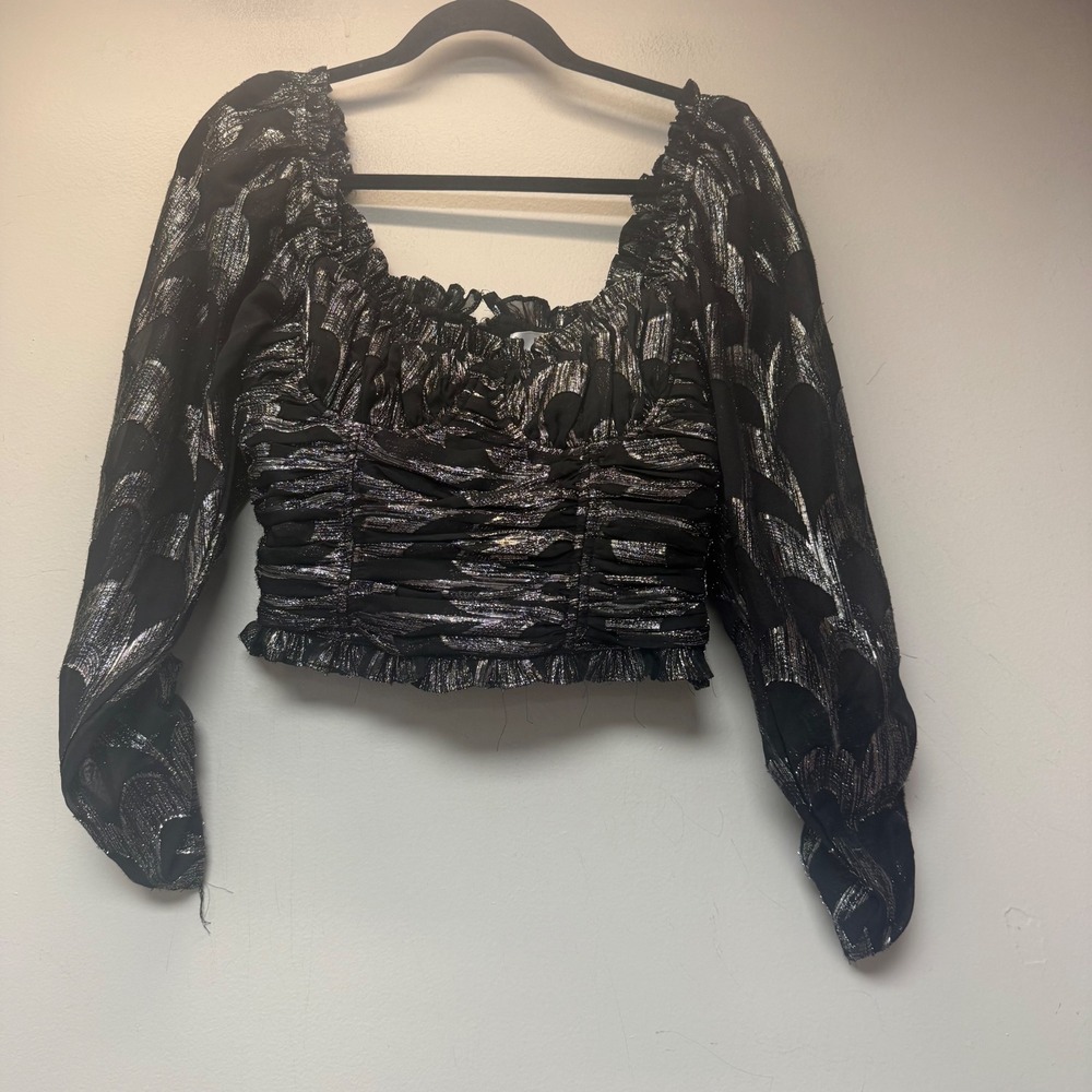 ASTR The Label Crop Top Womens S Black Silver Excellent Metallic Ruched babydoll